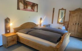 Zimmer 2 Am Manoetscherhof